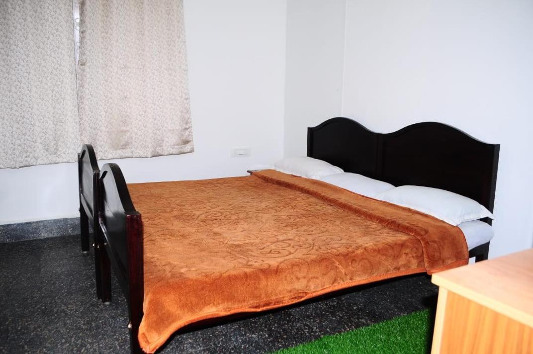 Park Corner Home Stay Coonoor Bagian luar foto
