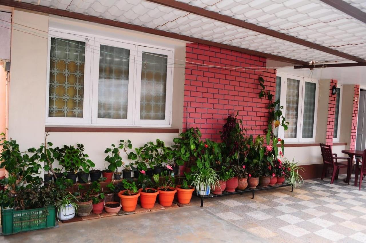 Park Corner Home Stay Coonoor Bagian luar foto