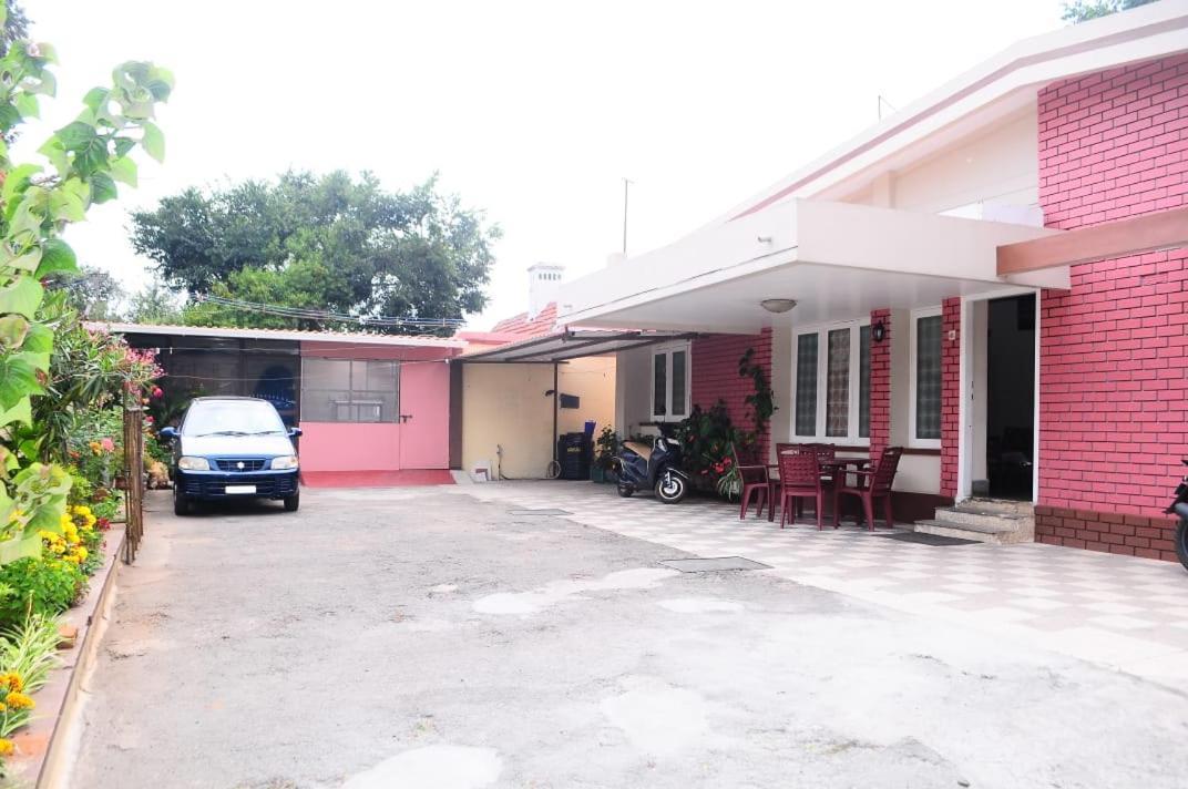 Park Corner Home Stay Coonoor Bagian luar foto
