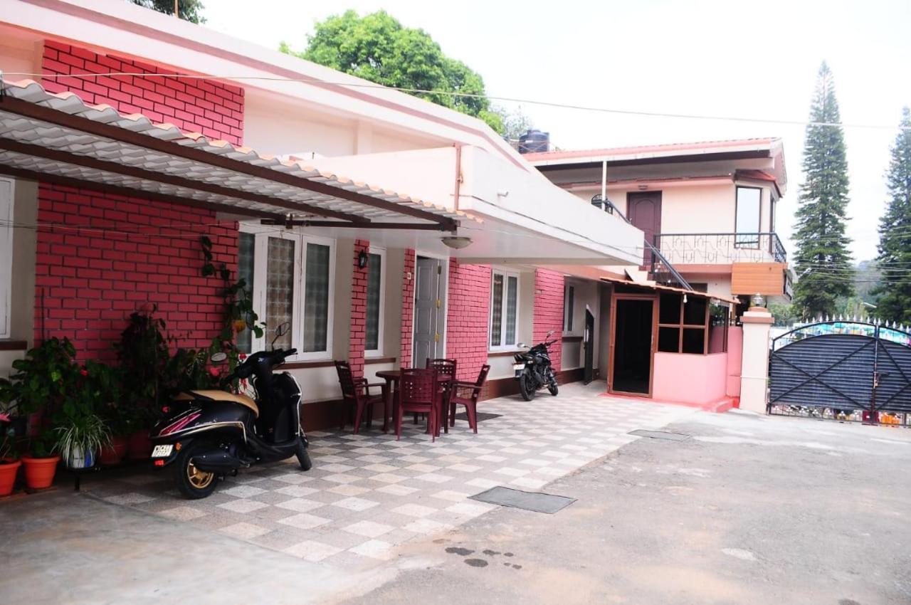 Park Corner Home Stay Coonoor Bagian luar foto